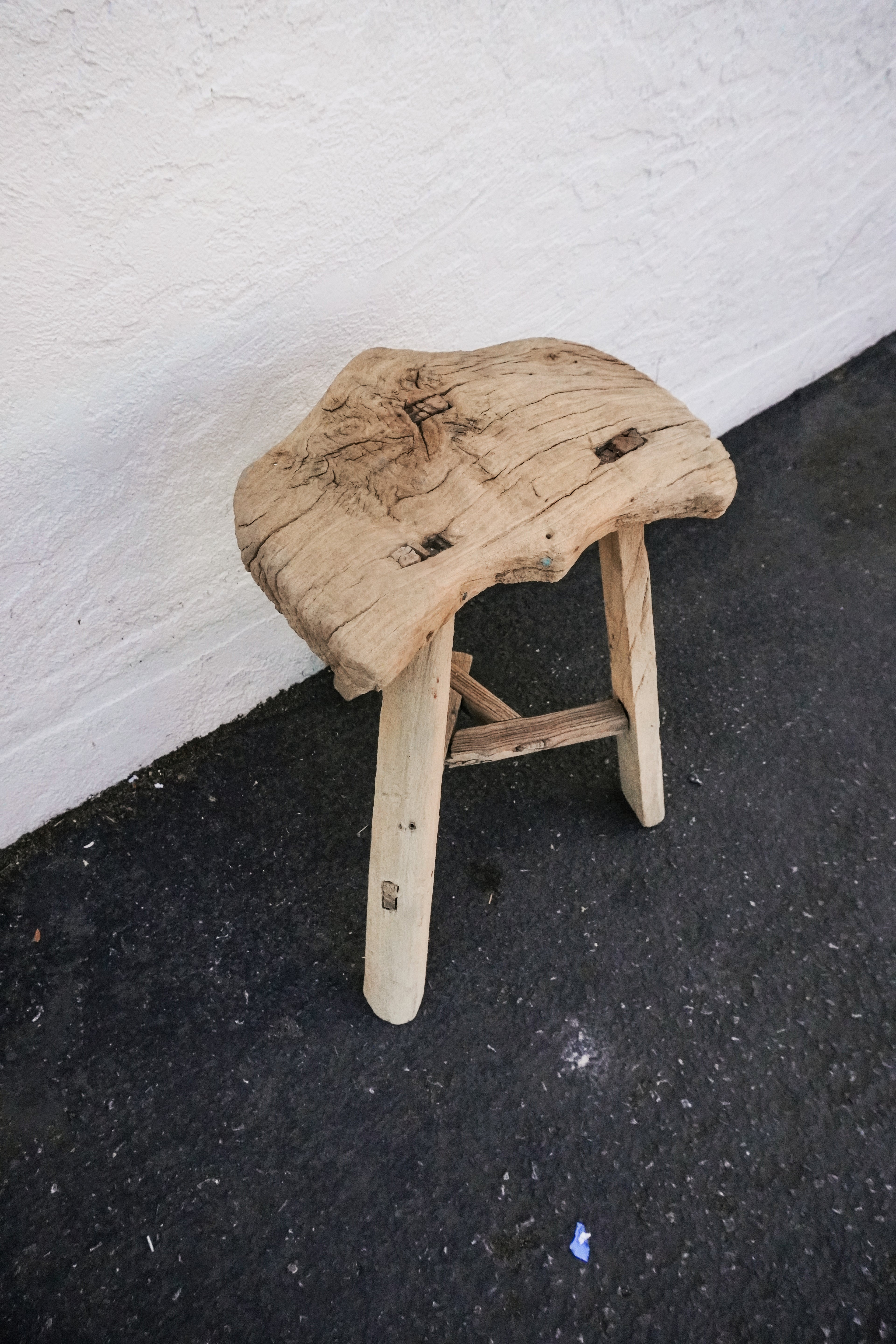 Ling Vintage Scallop High Stool