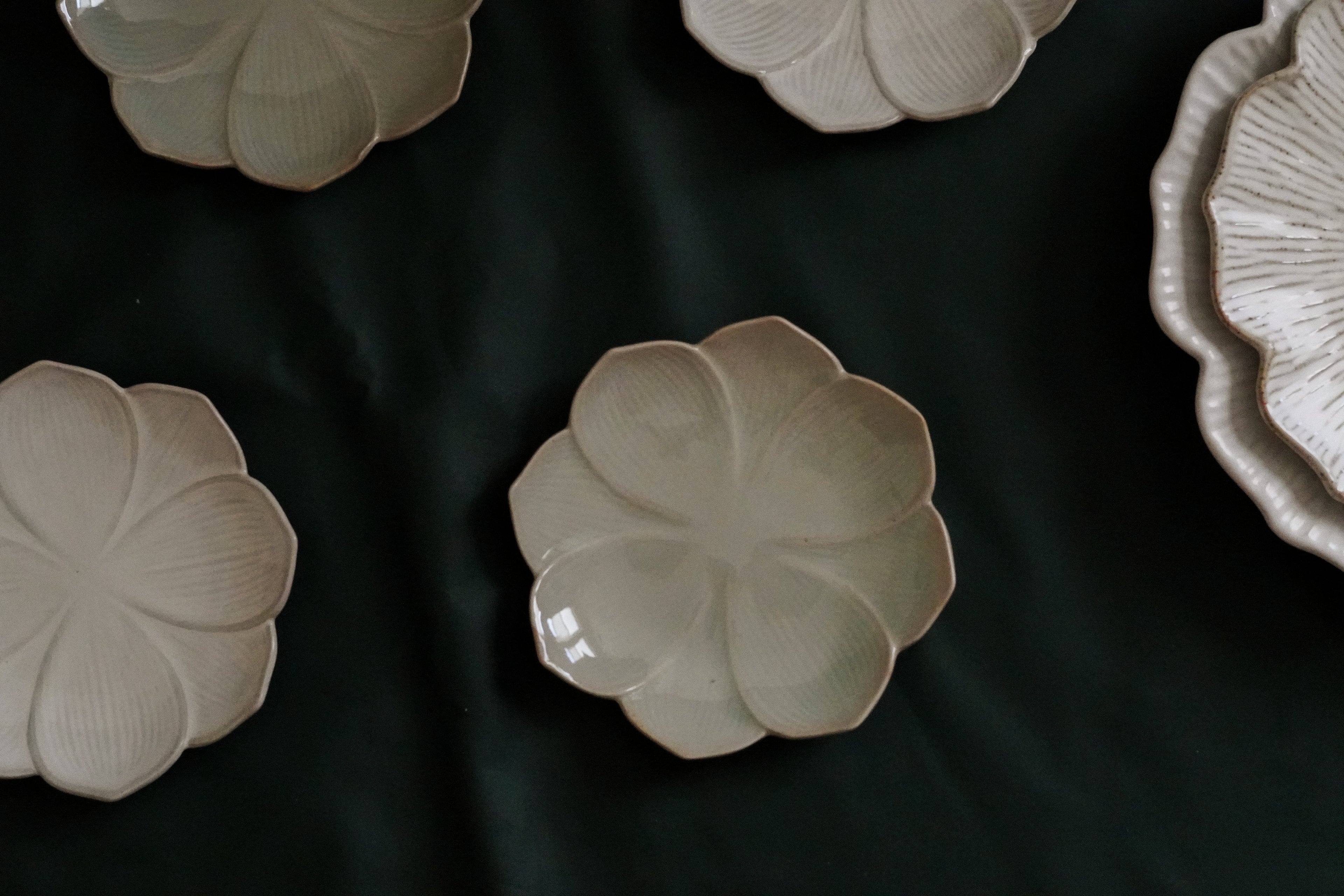 Light Green Handmade Porcelain Dessert Plate - 6'' Lotus Flower