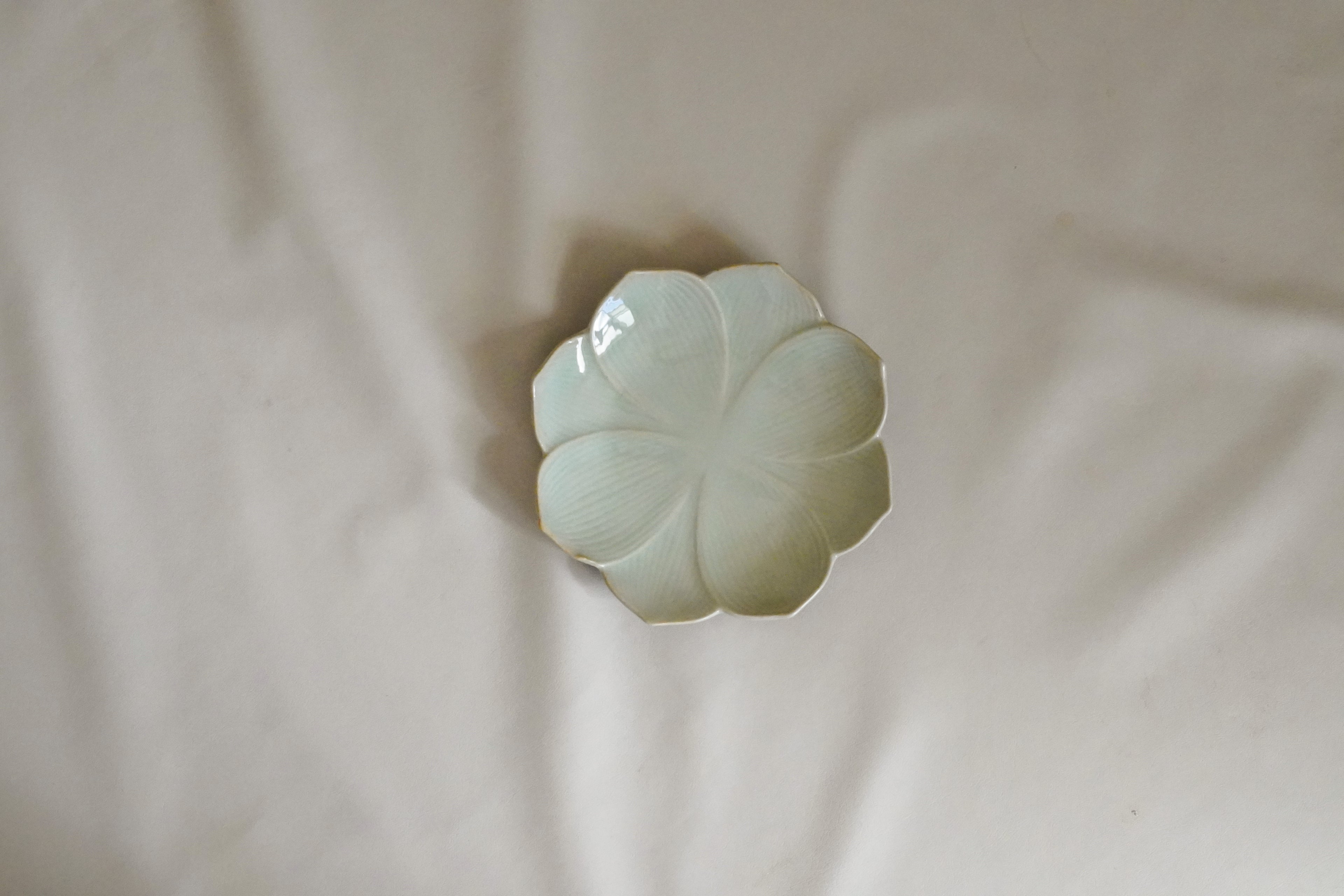 Light Green Handmade Porcelain Dessert Plate - 6'' Lotus Flower