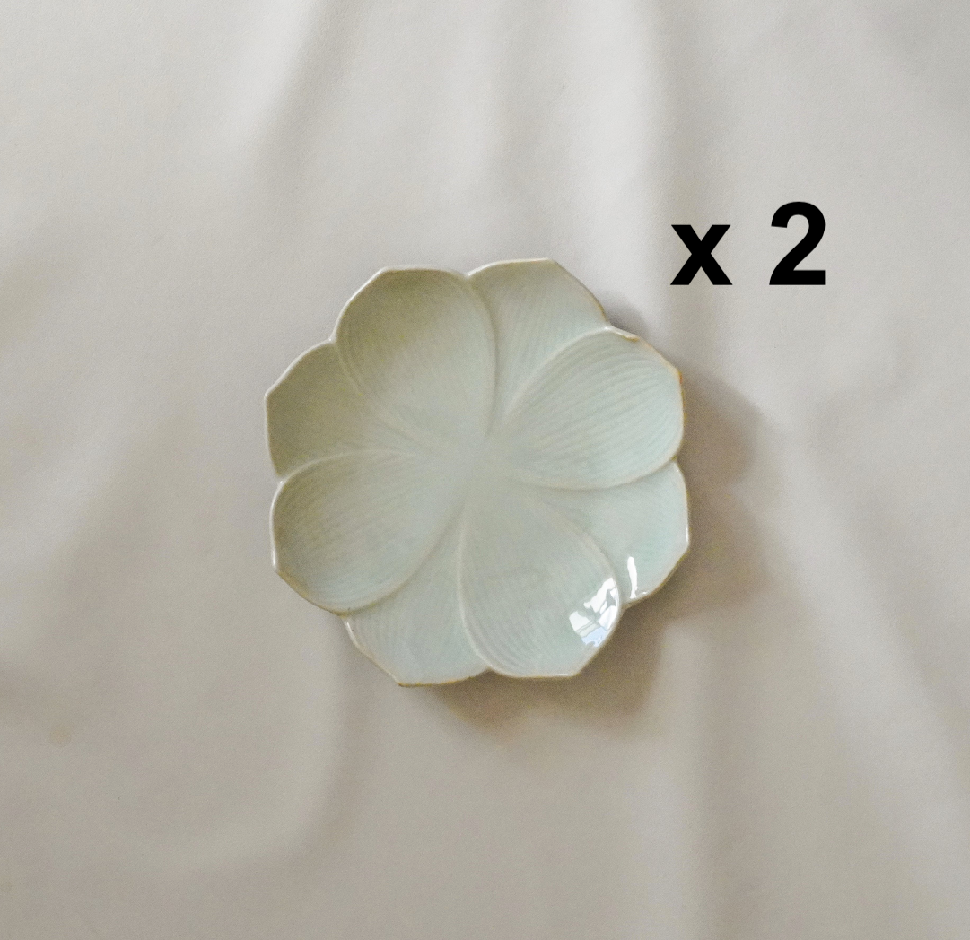 Light Green Handmade Porcelain Dessert Plate - 6'' Lotus Flower