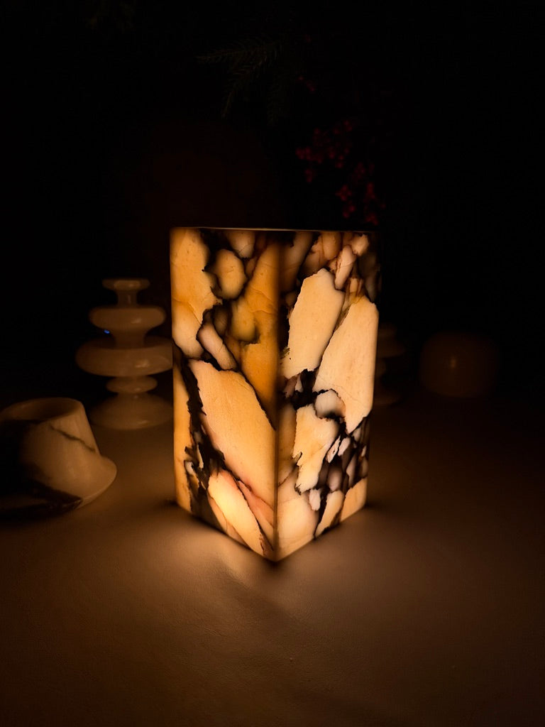 Viola Column Marble Vase Lamp