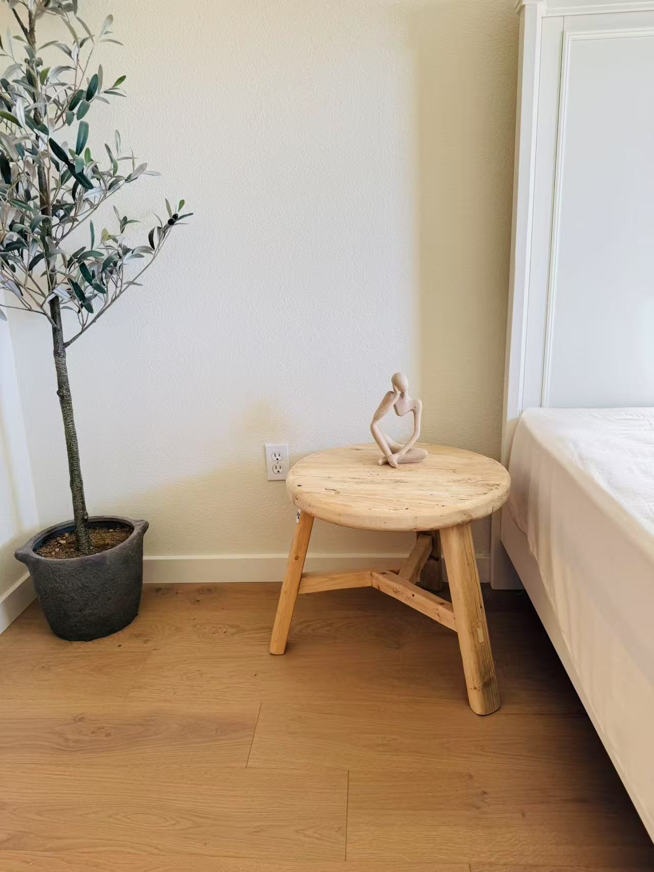 Harmony Vintage Rustic Elm Wood Round Side Table