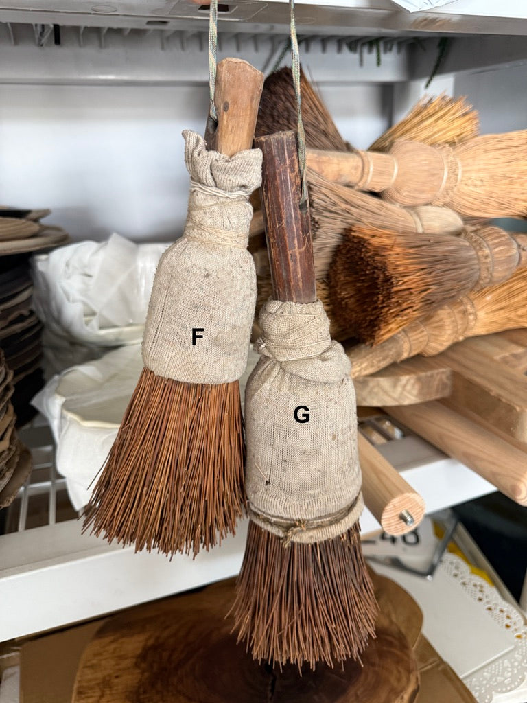 Farmhouse Vintage Chinese Brushes