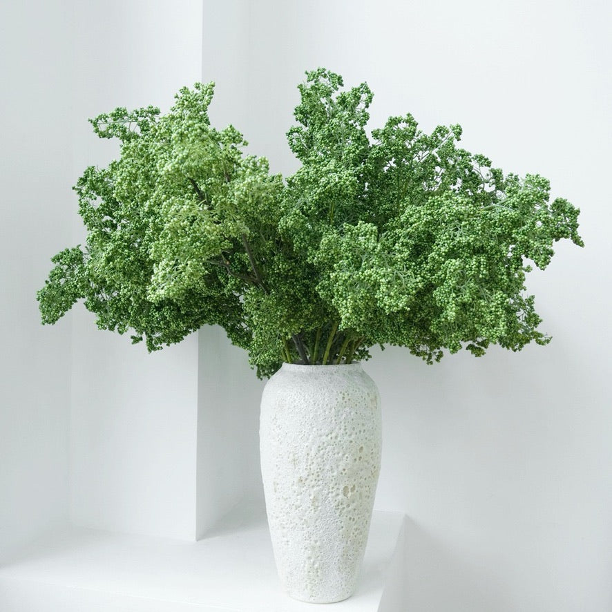 32‘’ Tall Artificial Berry Stem Bundle--Green