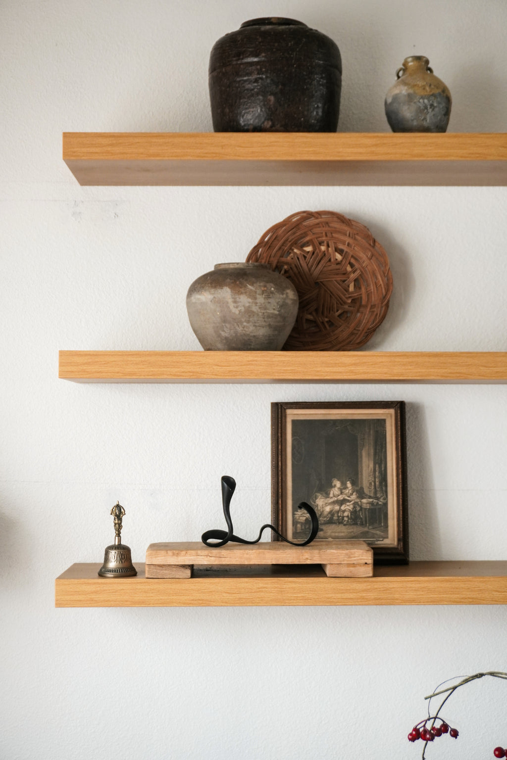 Wavy Sculpt Candle Holder
