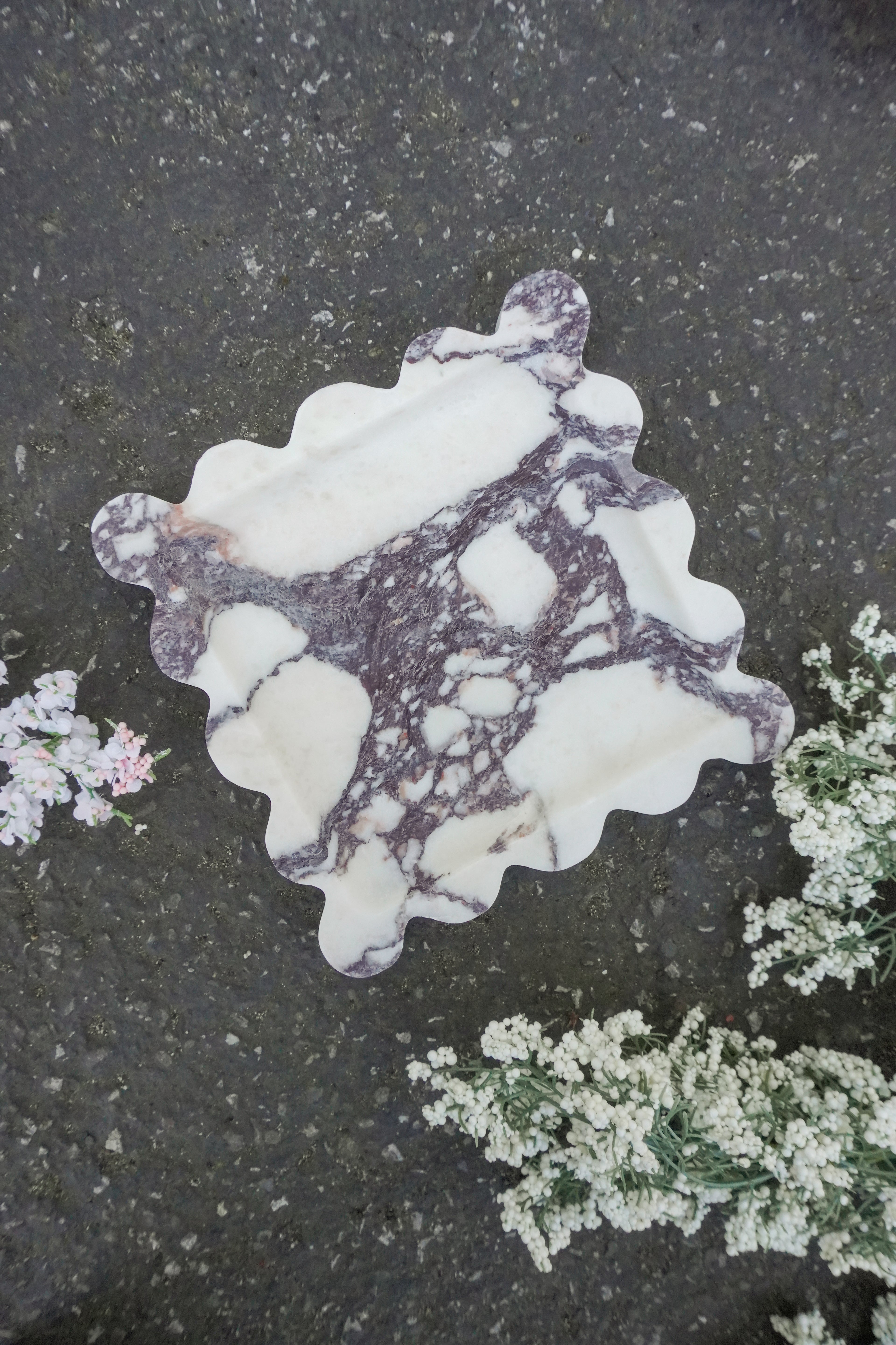 Square Scalloped Marble Tray--Multiple Colors