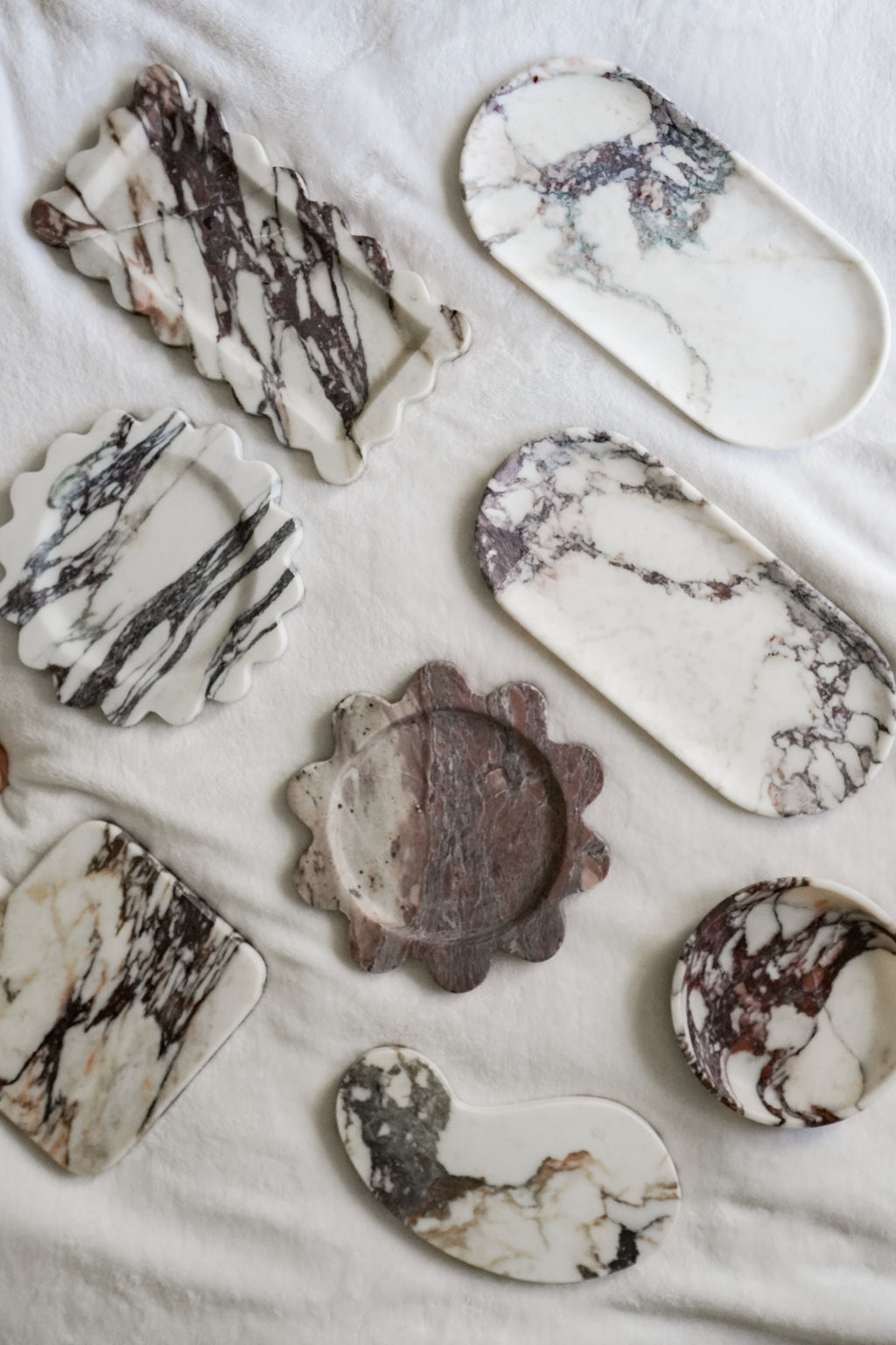 Scalloped Marble Tray--Multiple Colors