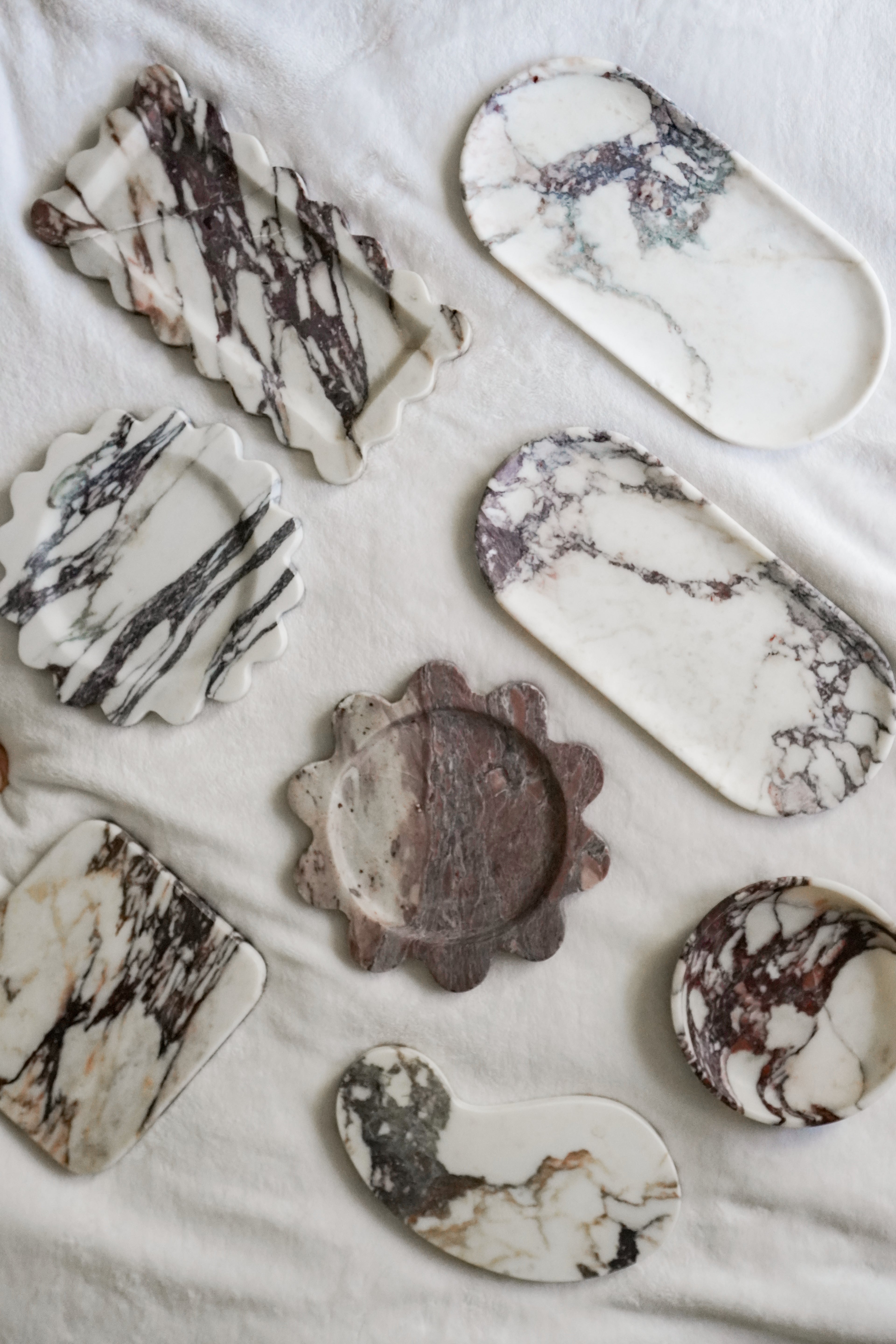 Scalloped Marble Tray--Multiple Colors