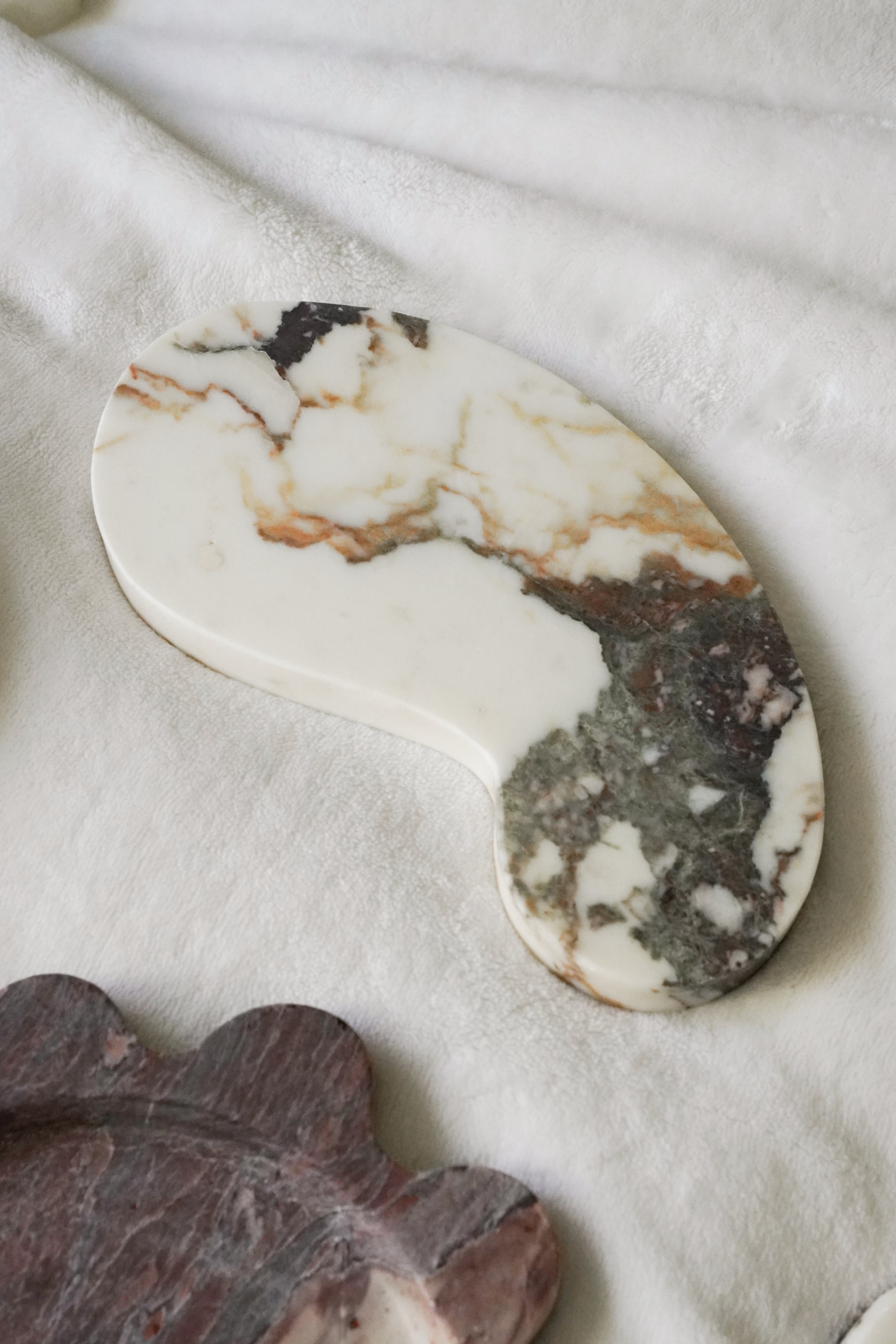 Calacatta Viola Kidney Shape Marble Tray