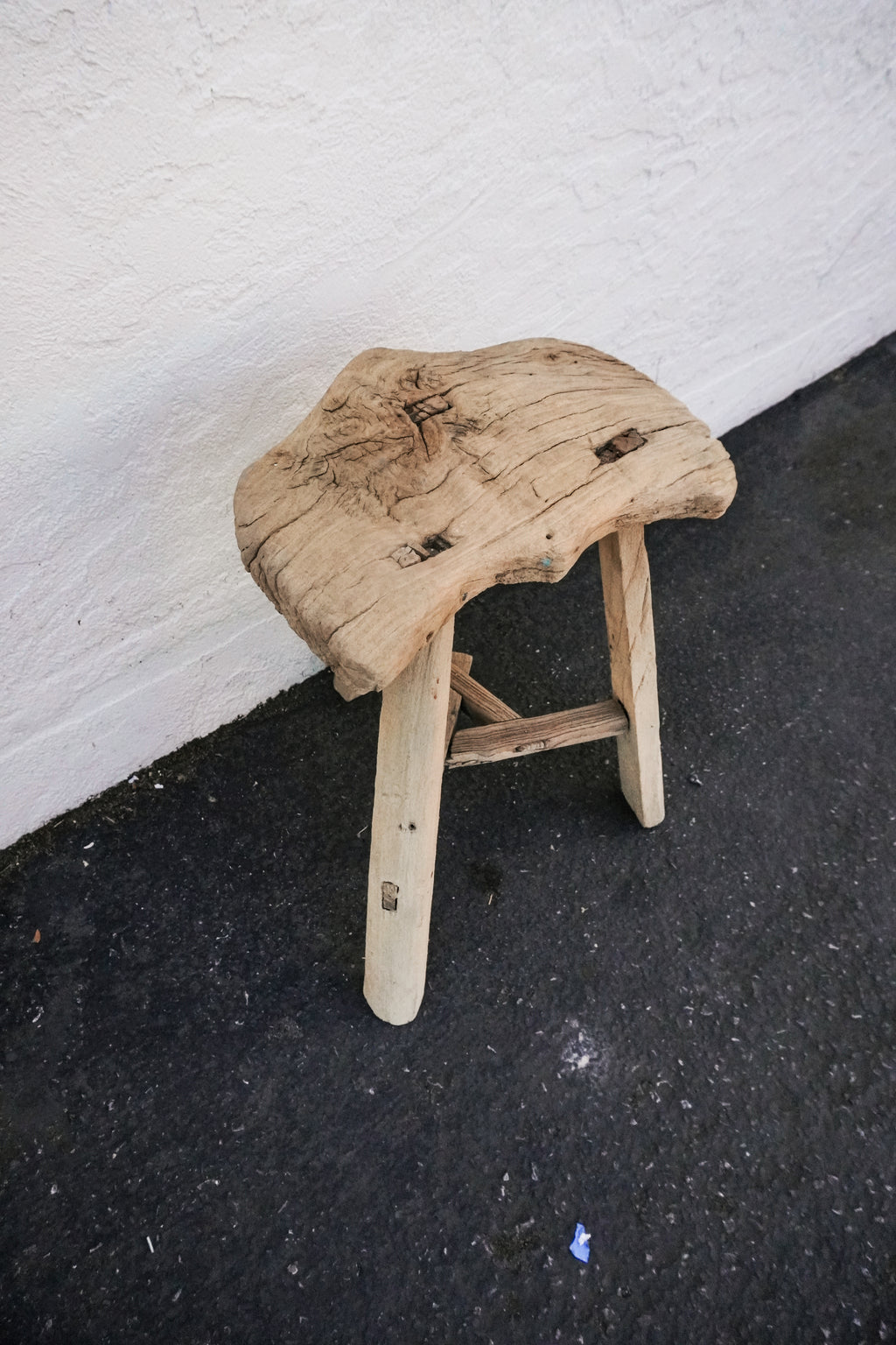 Ling Vintage Scallop High Stool