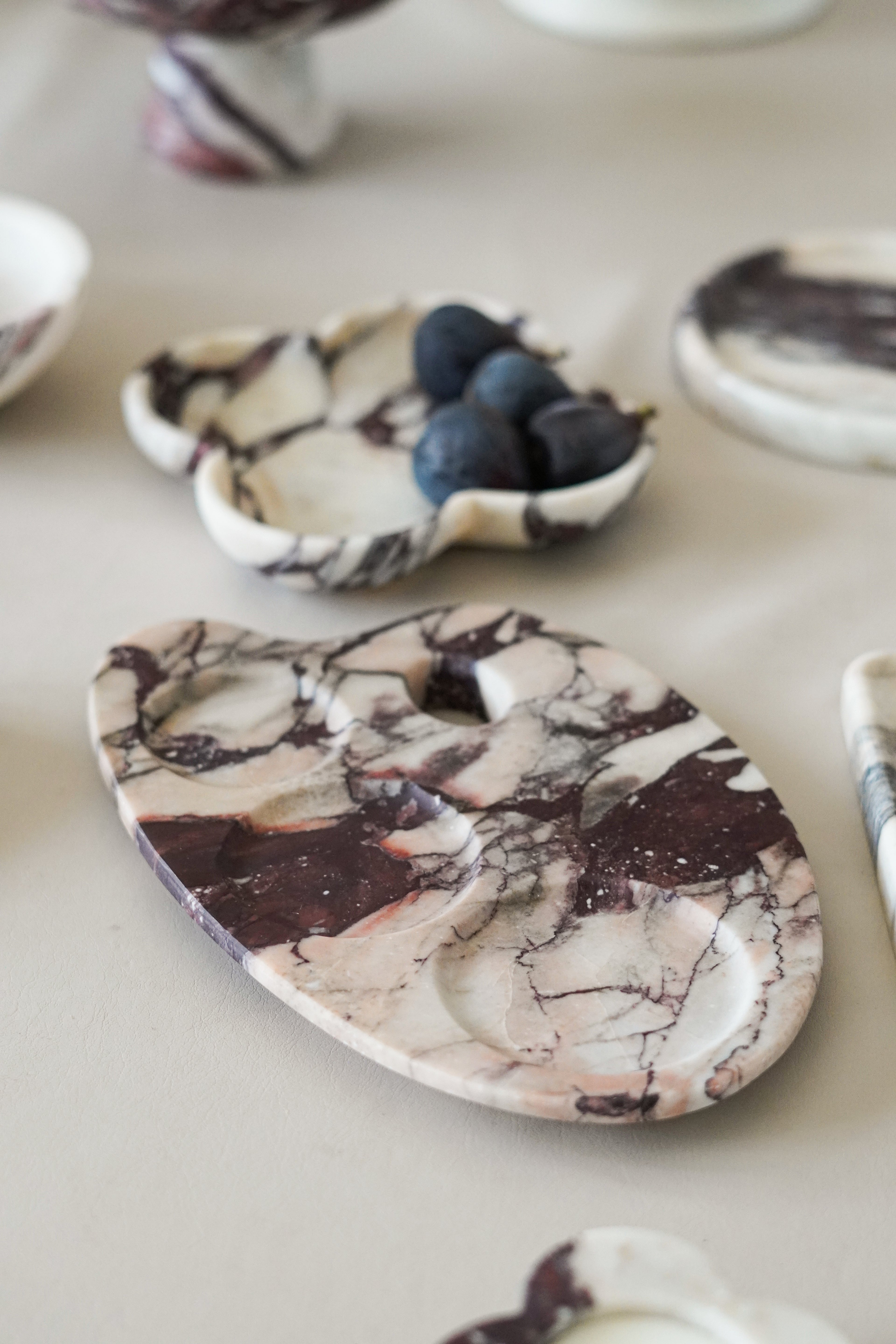Italian Calacatta Viola Clover Tray