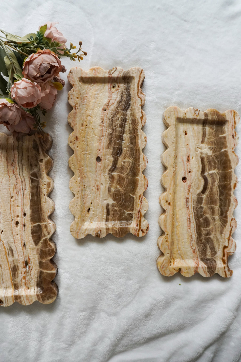 Scalloped Marble Tray--Multiple Colors