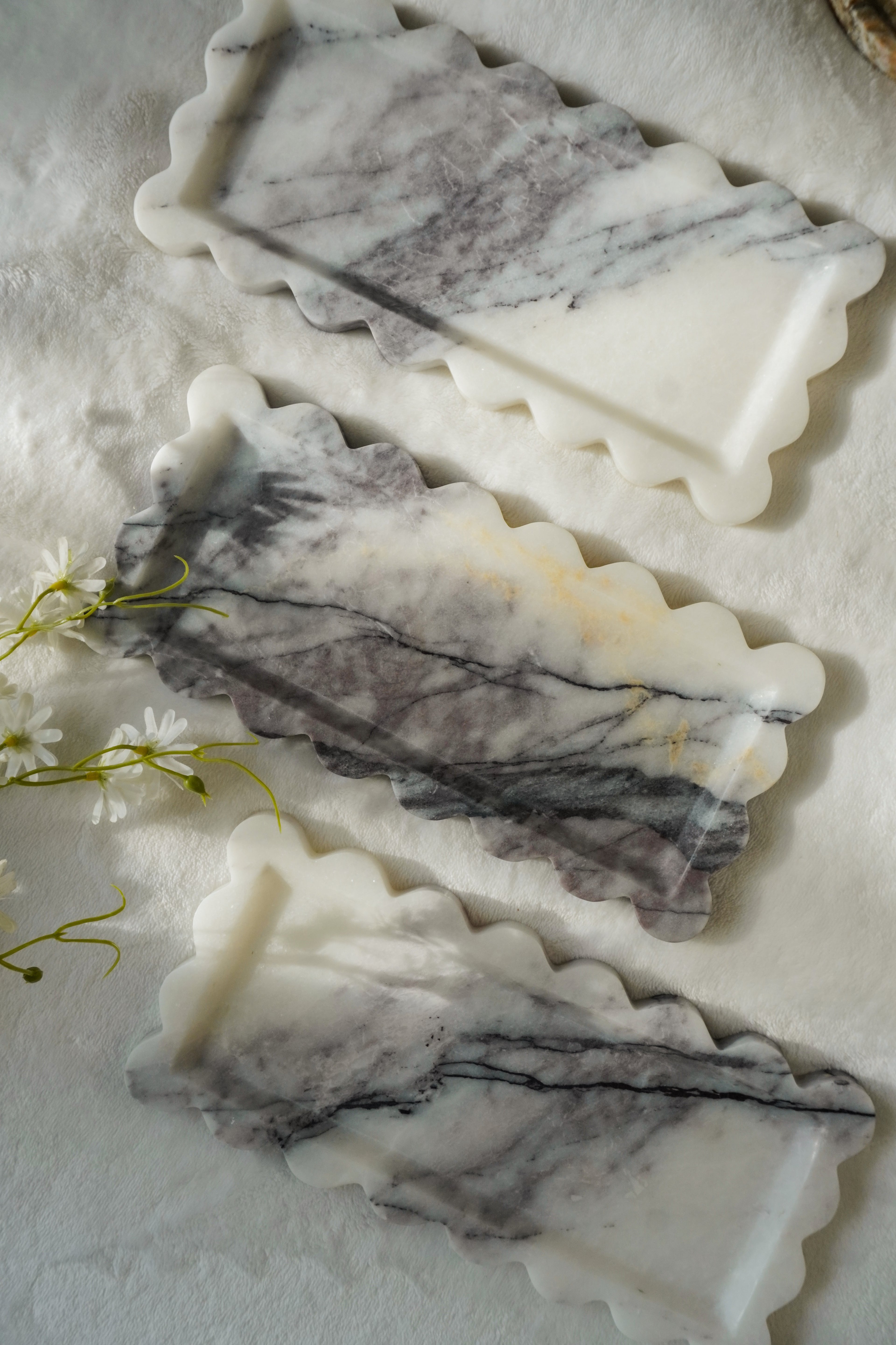 Scalloped Marble Tray--Multiple Colors