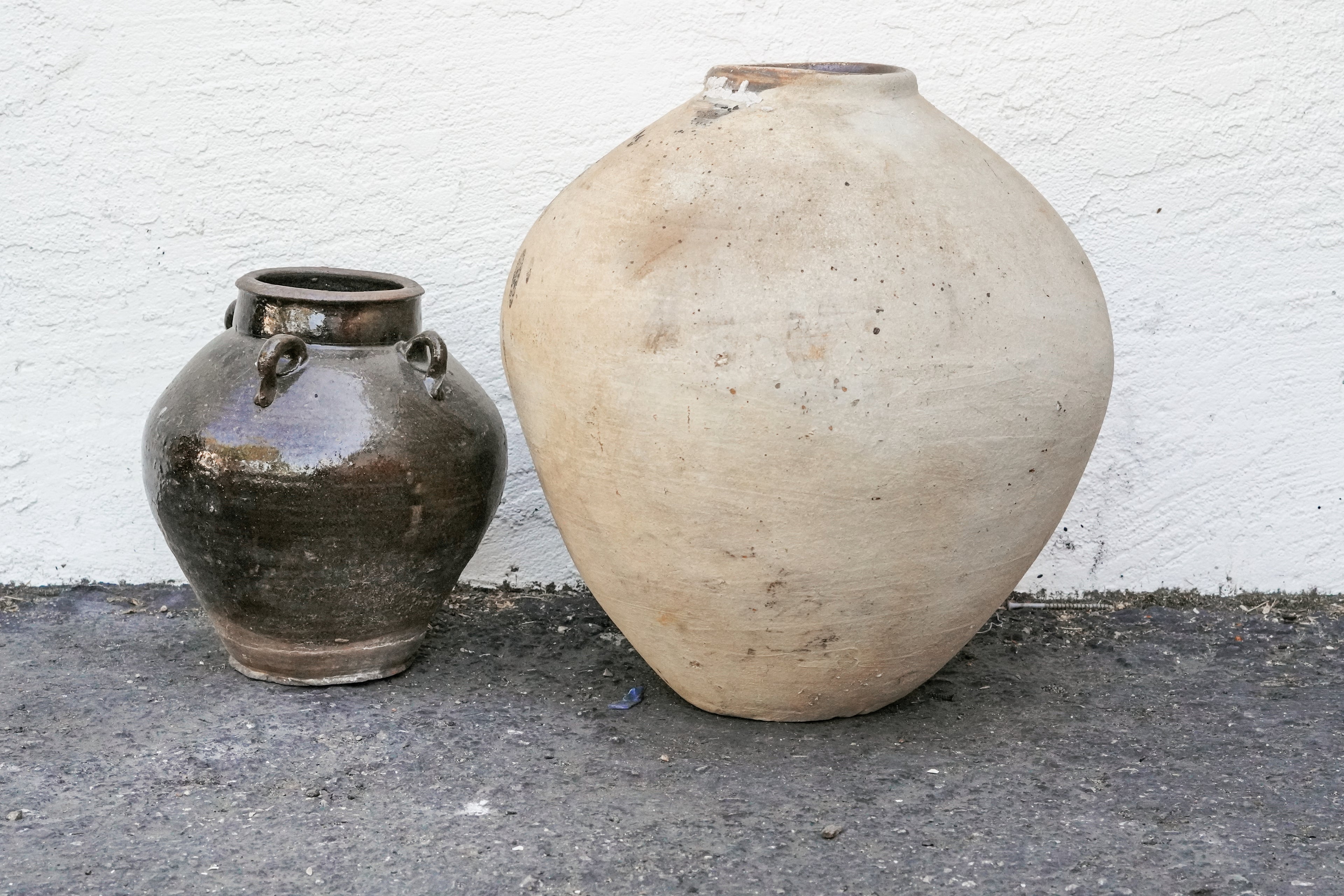 White Vintage Rustic Pot