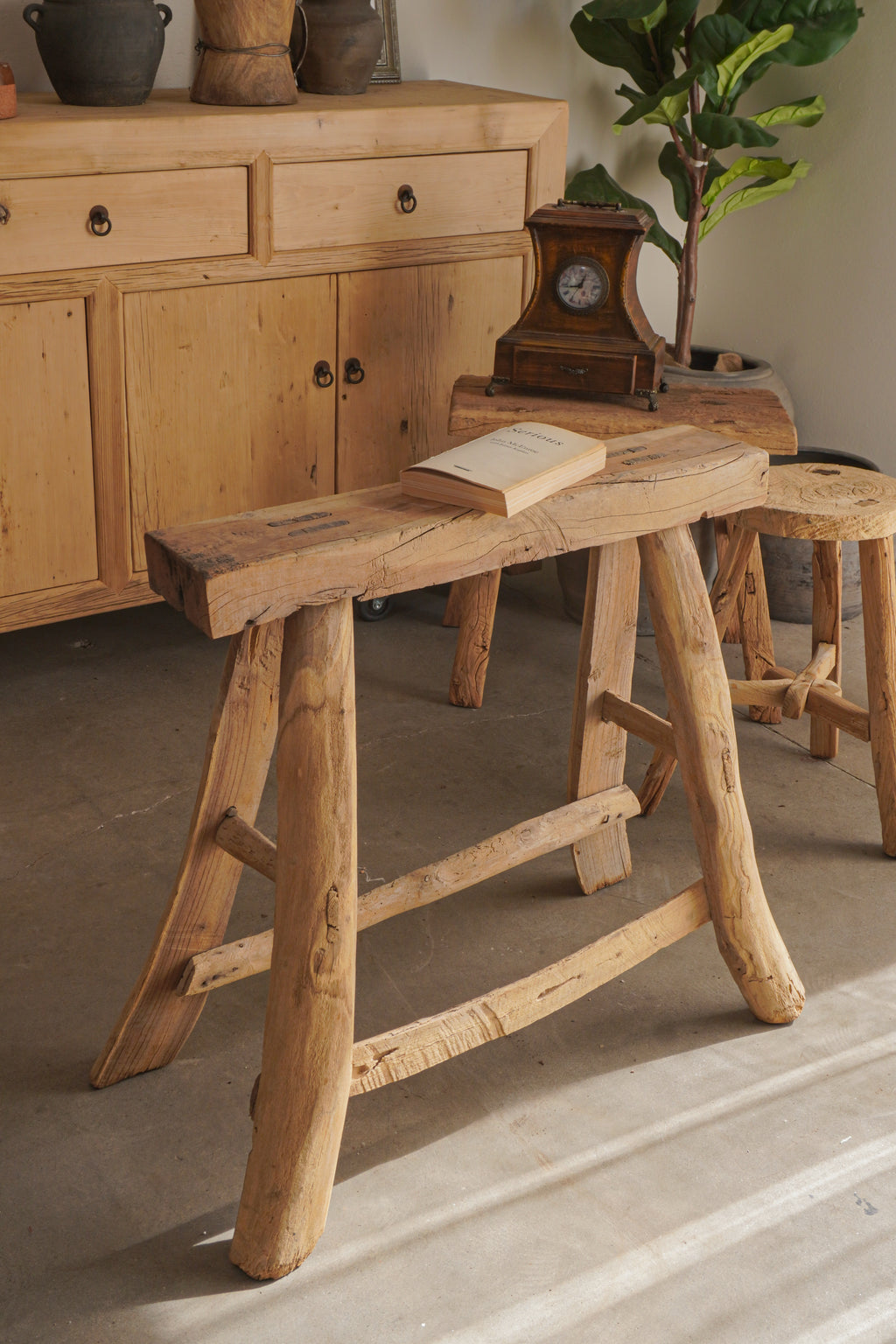 YangYi Vintage High Wood Console Stool