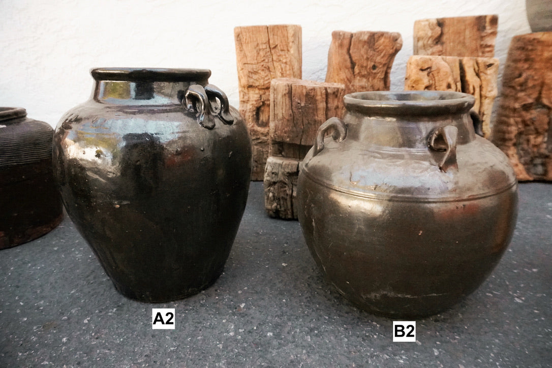 Vintage Rustic Clay Pot with Handles - Pearl Shape